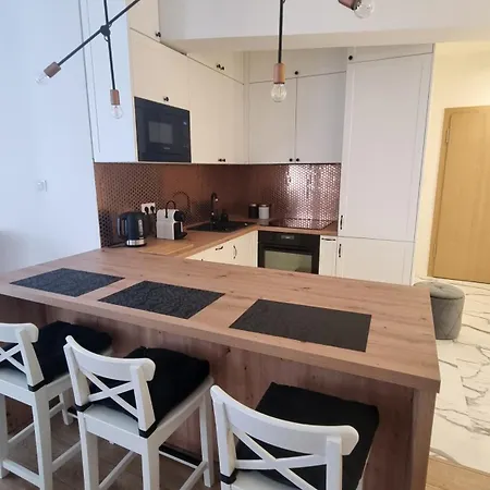Komfort Promenada Apartment *